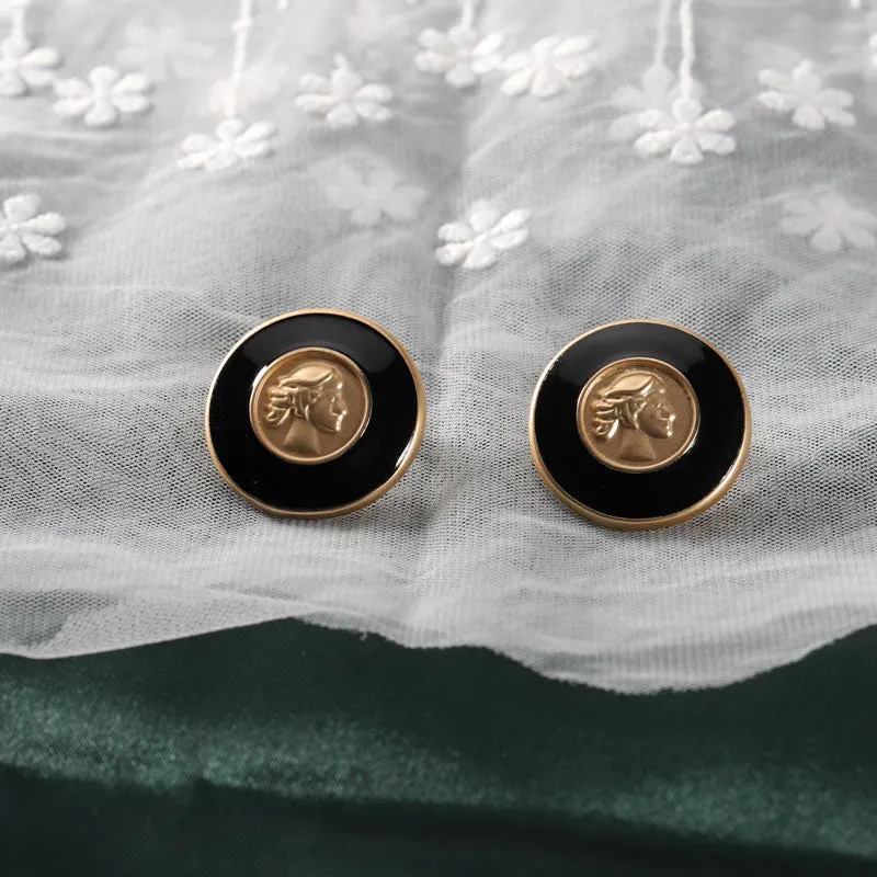 Black Round Vintage Earrings