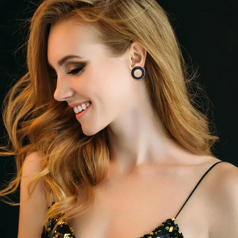 Black Round Vintage Earrings