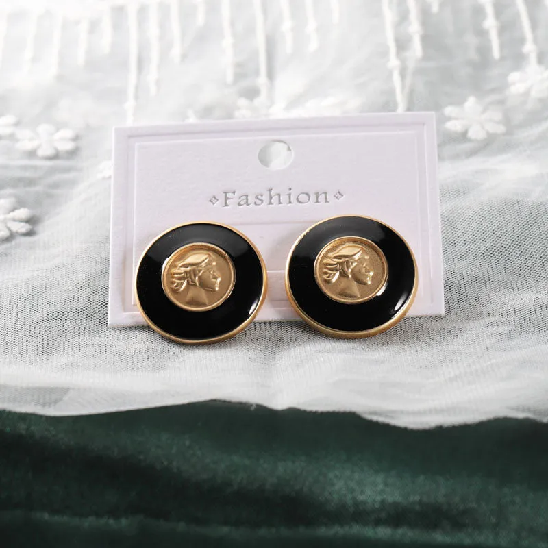 Black Round Vintage Earrings